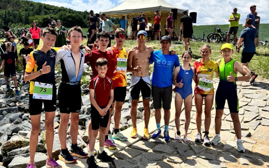 První část atletické sezóny máme za sebou , ta triatlonová nám dál pokračuje